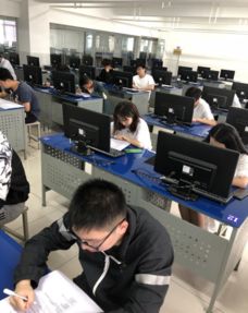 信息工程系技能節(jié)系列報(bào)道之六 網(wǎng)絡(luò)工程賽項(xiàng)現(xiàn)場(chǎng)直擊